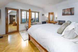 Photo 16- click for photo gallery